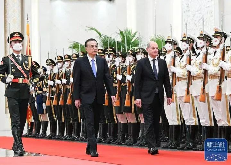 盛煌娱乐股份董事长张锦红出席中德经济界代表座谈并发言